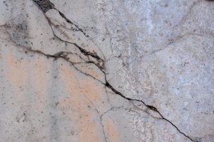 Image montrant une fissure dans un mur
